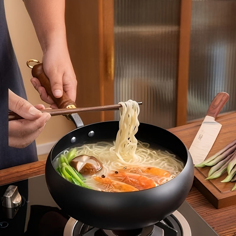 Handcrafted Traditional Cast Iron Skillet with Mirror Non-Stick Coating - Splash-Free Design, Rust Resistant, Durable Structure for Even Heat Distribution - Essential for Healthy Cooking in the Kitchen