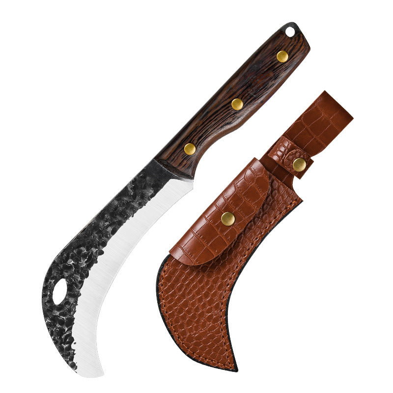 Serrated Grass Sickle  , Gardening/Landscaping Hand Sickle with Grip，Hand Scythe for Manual Harvesting and Weed Clearing